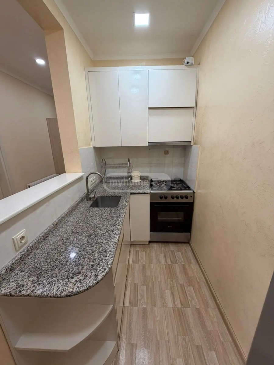 ფრიდონ ხალვაშის ქუჩა 103 - 3 rooms