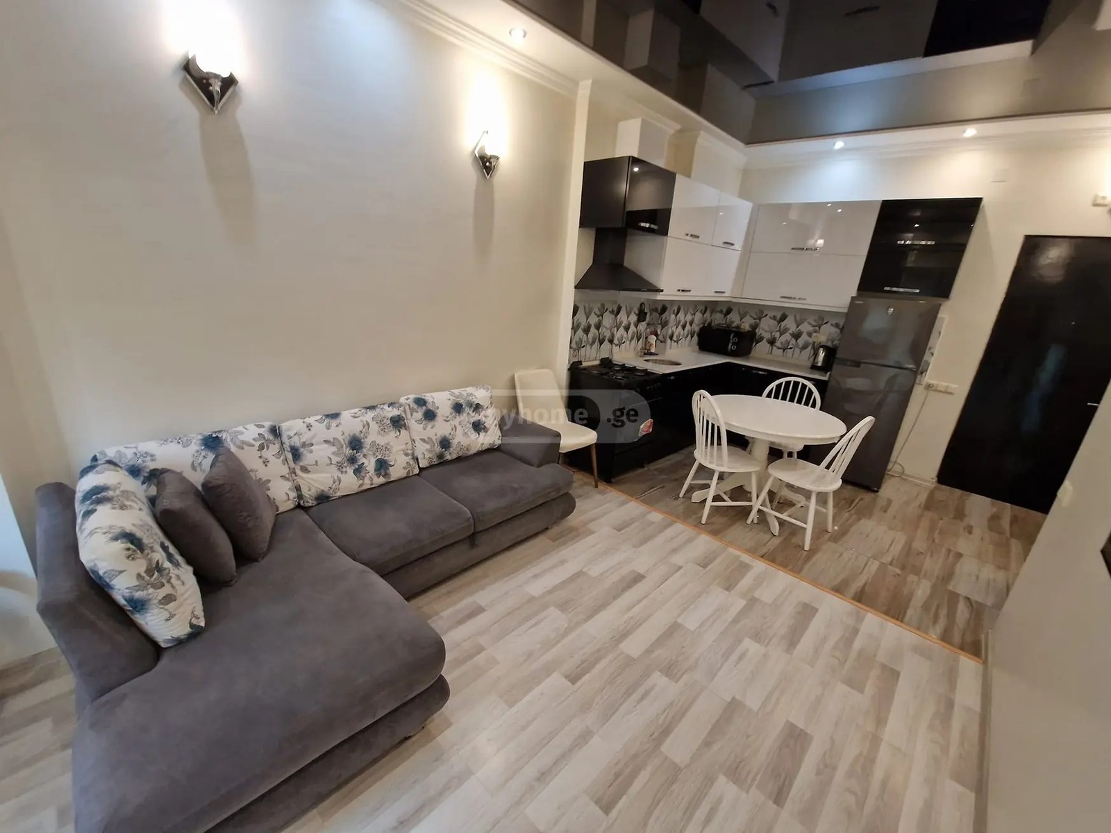 ჭავჭავაძე ი. ქუჩა 76 - 2 rooms