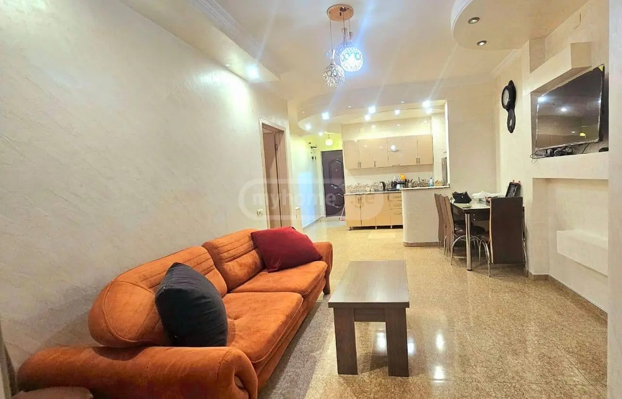 აბუსერიძე ტ. ქ. 53 - 3 rooms