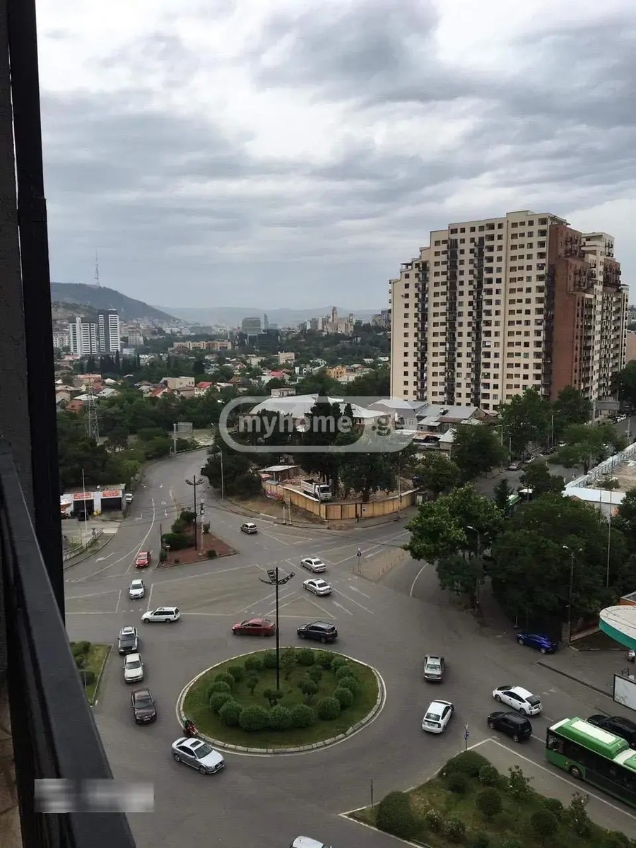 ბერი გაბრიელ სალოსის გამზ.  - 2 rooms