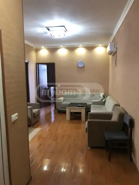 აღმაშენებლის გამზ. 112 - 3 rooms