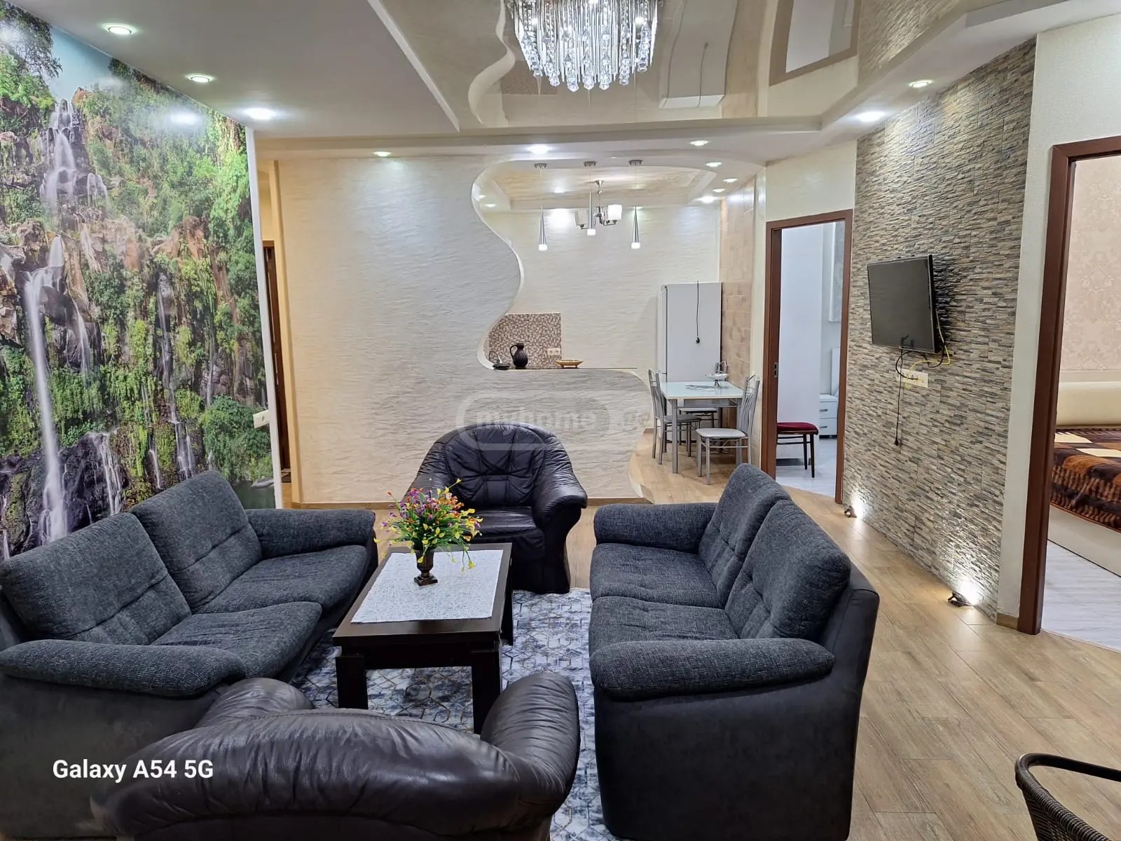 ჯორჯიაშვილის ქ.  - 3 rooms