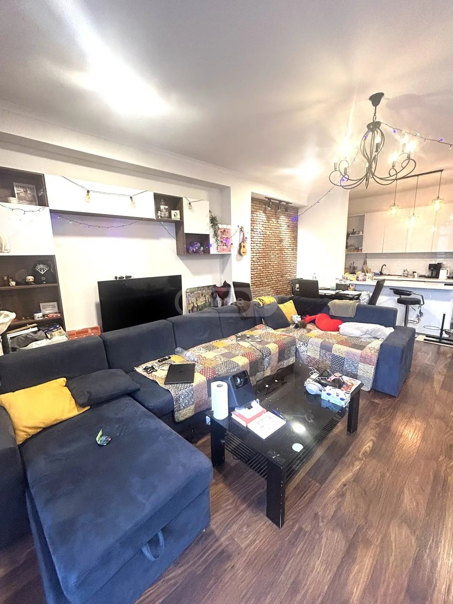 ტაბიძე ტ. ქ. 49 - 3 rooms