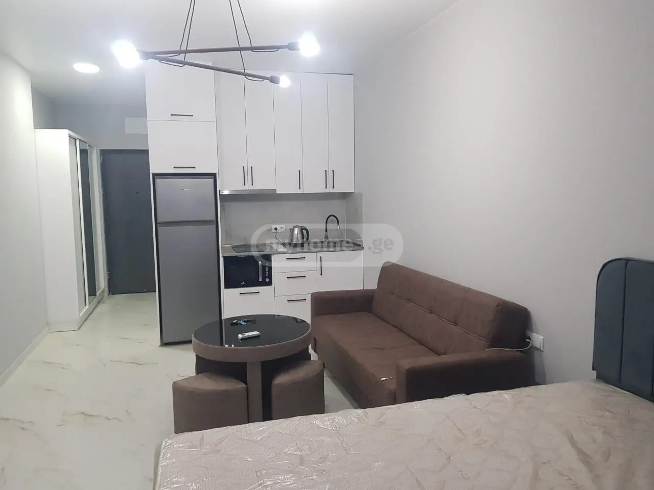 ანგისის ქ. 10 - 1 rooms