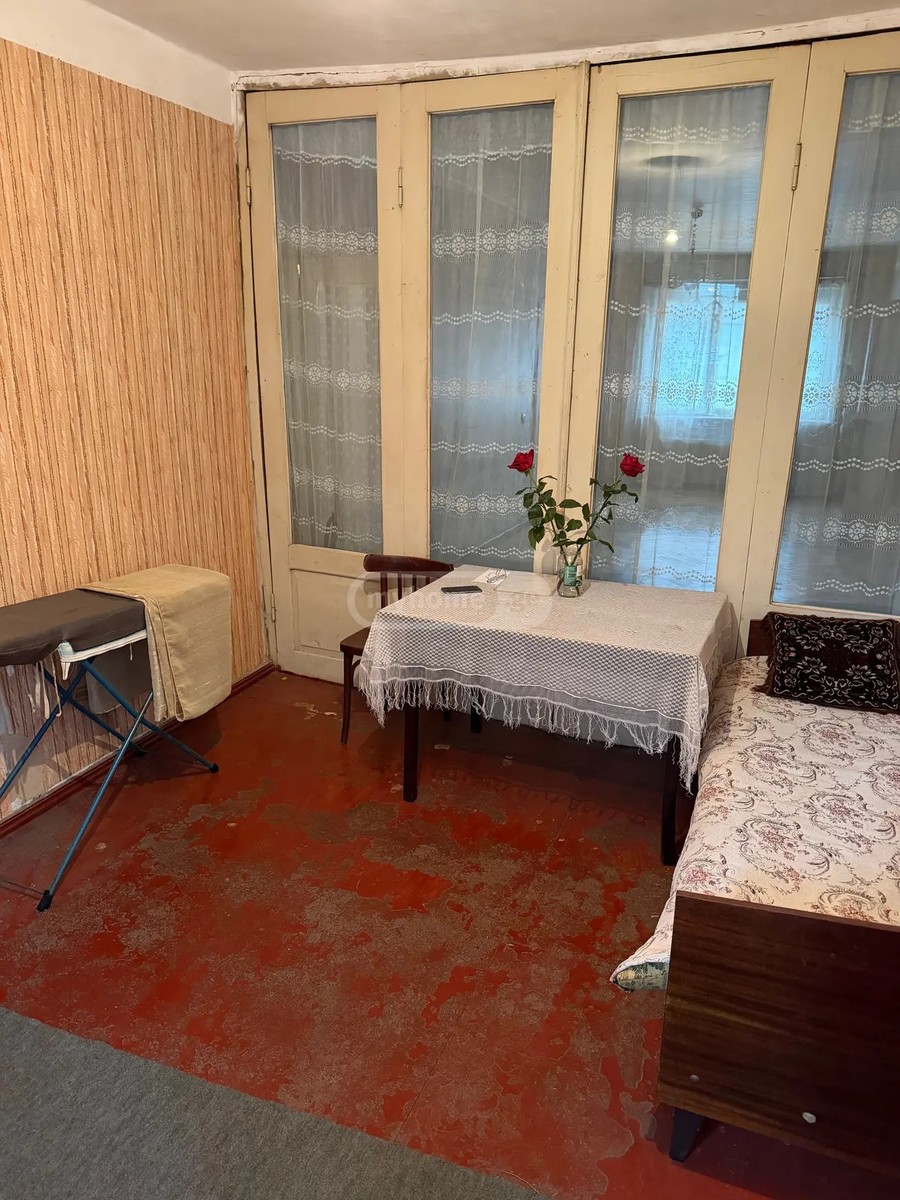 ბერი გაბრიელ სალოსის გამზ. 53 - 5 rooms
