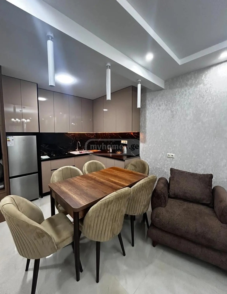 ლორთქიფანიძე გრ. ქ.  - 3 rooms