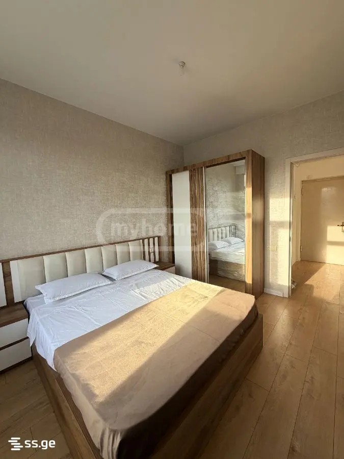 პეტრე იბერის ქ.  - 4 rooms