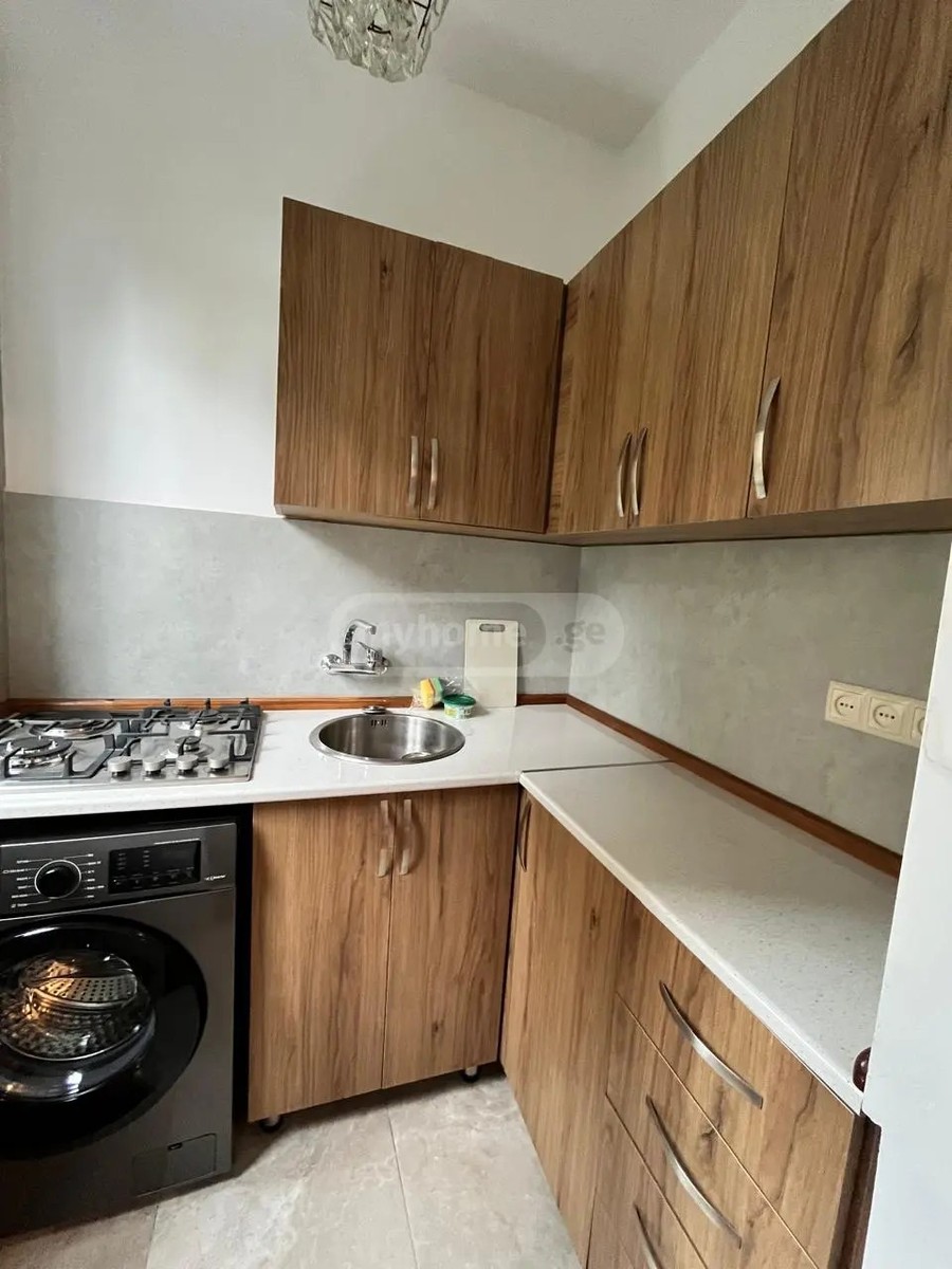 ფიროსმანი ნ. ქ. 9 - 3 rooms