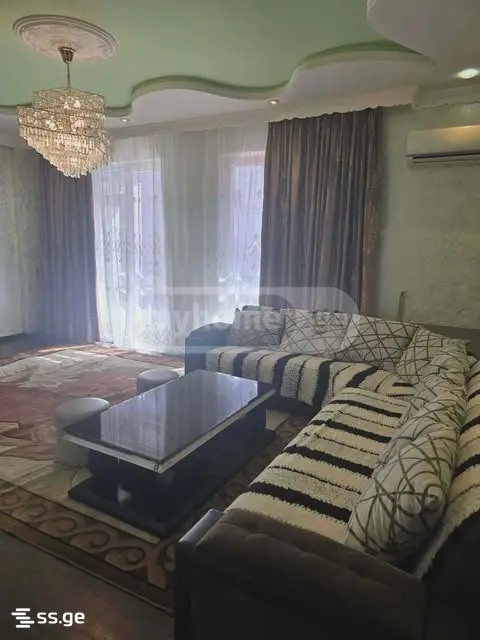 ანგისის ქ. 34 - 4 rooms