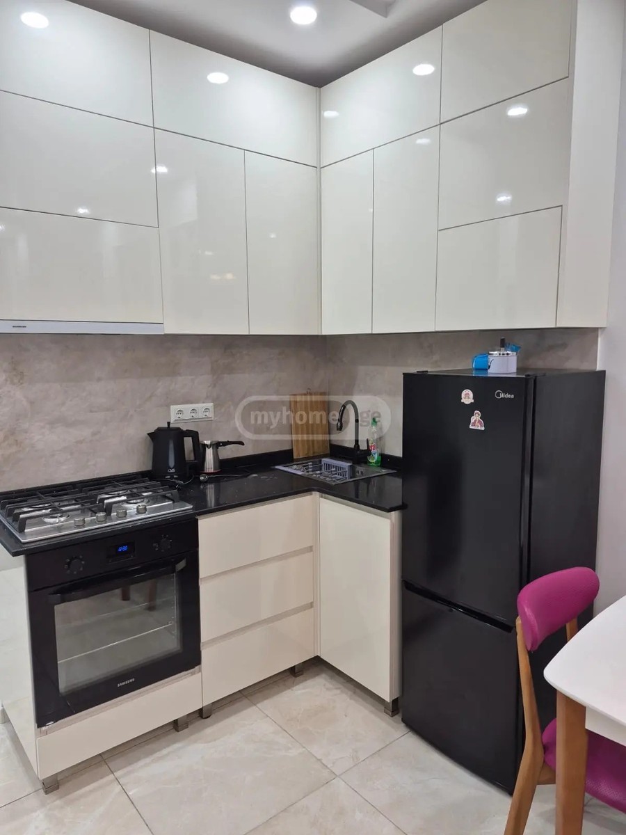 გორგასალი ვ. ქ. 84 - 3 rooms