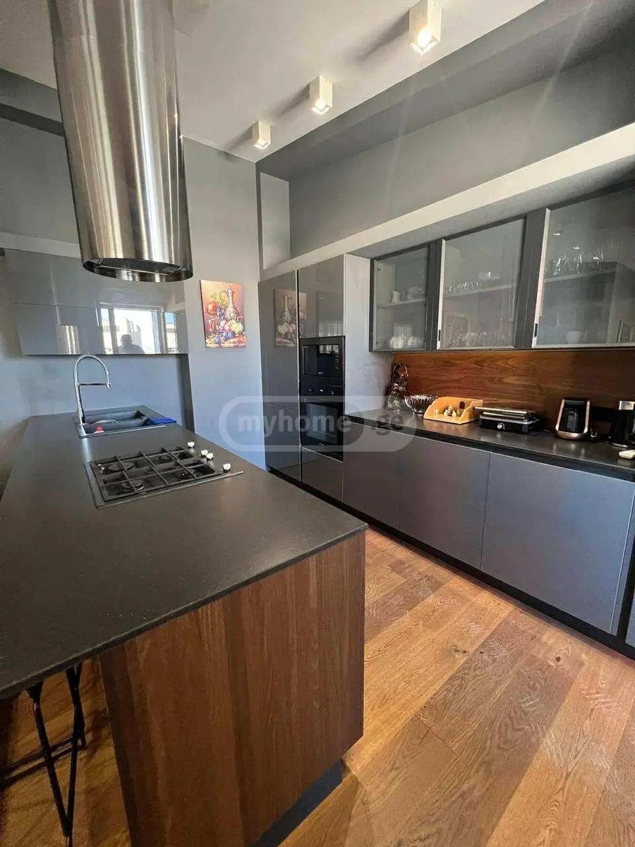 პოლიტკოვსკაია ა. ქ. (ჯიქია) 3 - 3 rooms