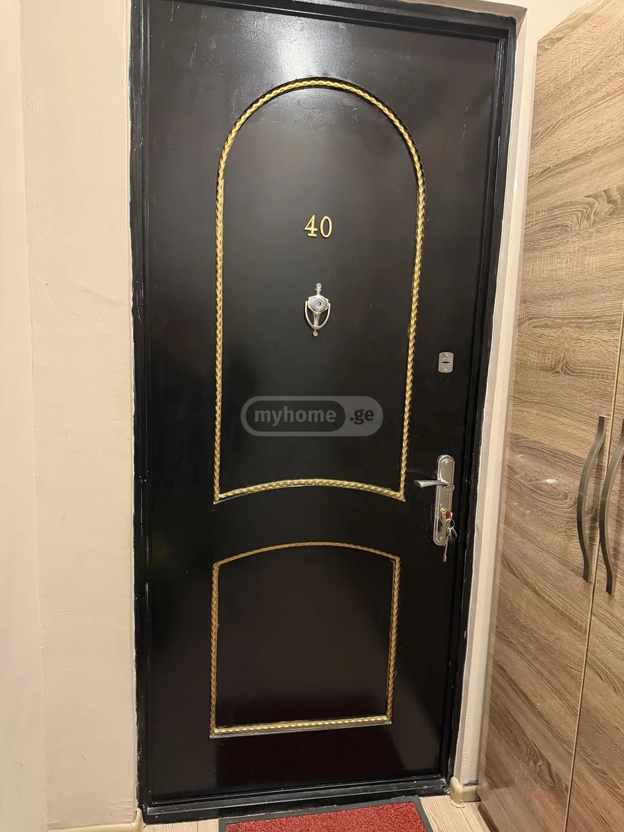 ტაბიძე გ. ქ. 9 - 4 rooms