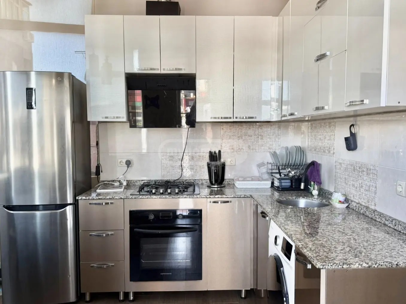 ტაბიძის ქ. 9 - 3 rooms