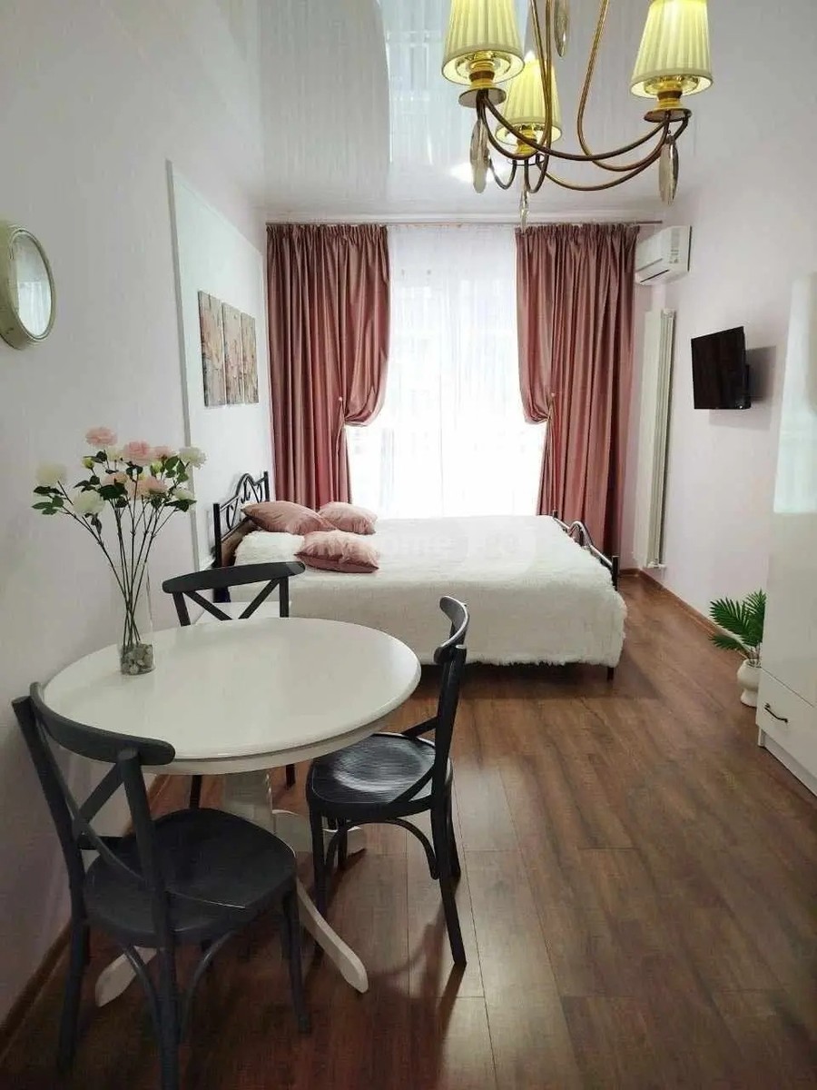 ანგისის II ჩიხი 8 - 1 rooms