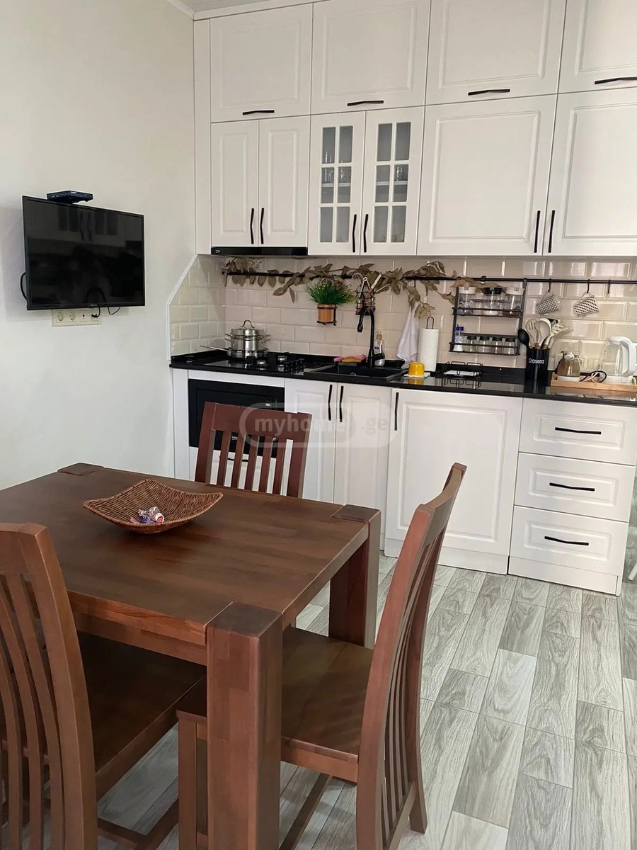 ლორთქიფანიძე გრ. ქ. 6 - 2 rooms