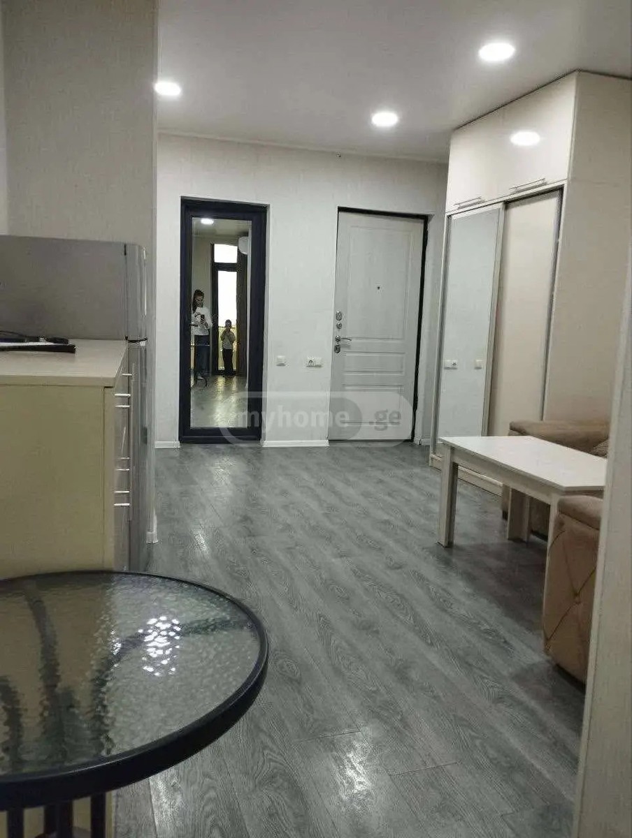 ანგისის ქ. 23 - 2 rooms