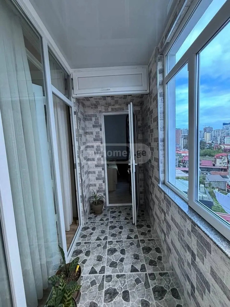 წმინდა ევდემოზ კათოლიკოსის ქ. 48 - 3 rooms