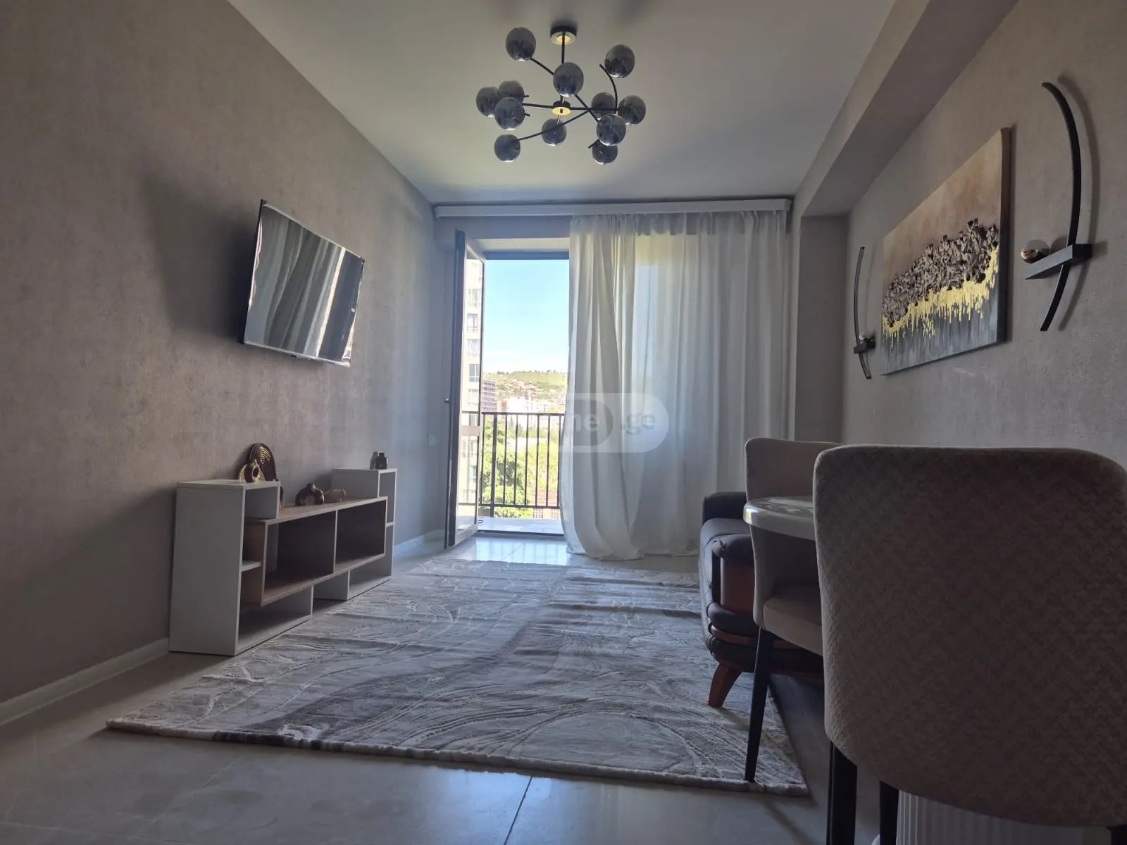 ნინუა ვ. ქ. (ყოფ. ტრიკოტაჟის ქ.) 3 - 2 rooms