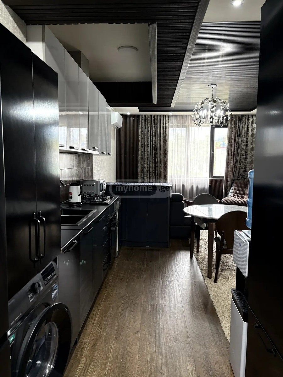 მელიქიშვილი პ. ქ.  - 3 rooms