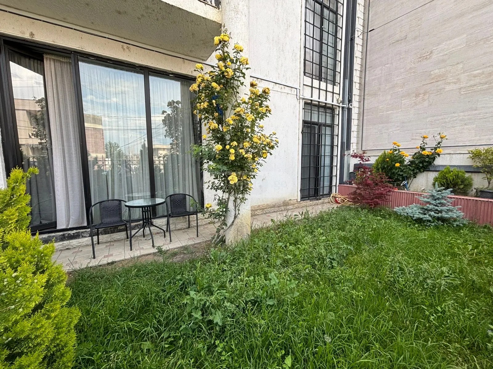 ბატონიშვილი ვ. ქ. 5 - 4 rooms