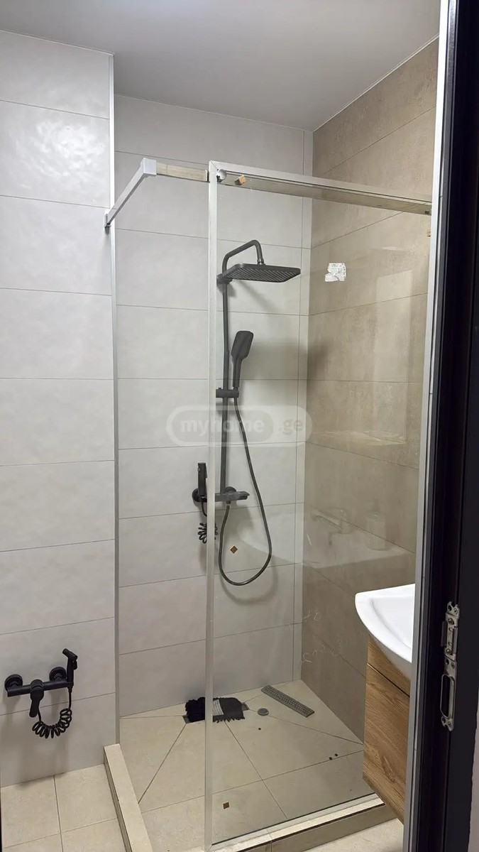 აბუსერიძე ტ. ქ. 16 - 2 rooms