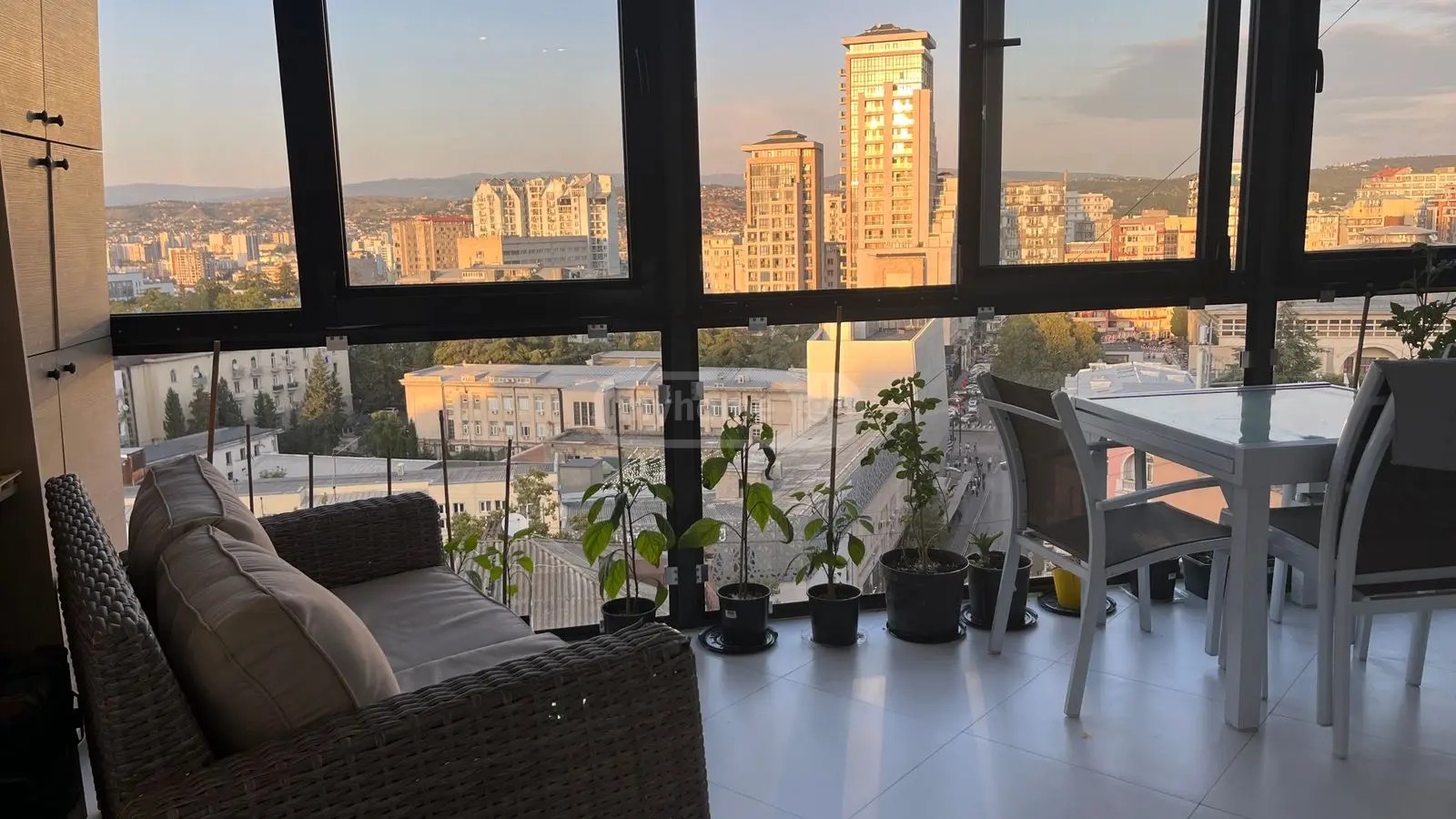 პეკინის გამზ.  - 3 rooms