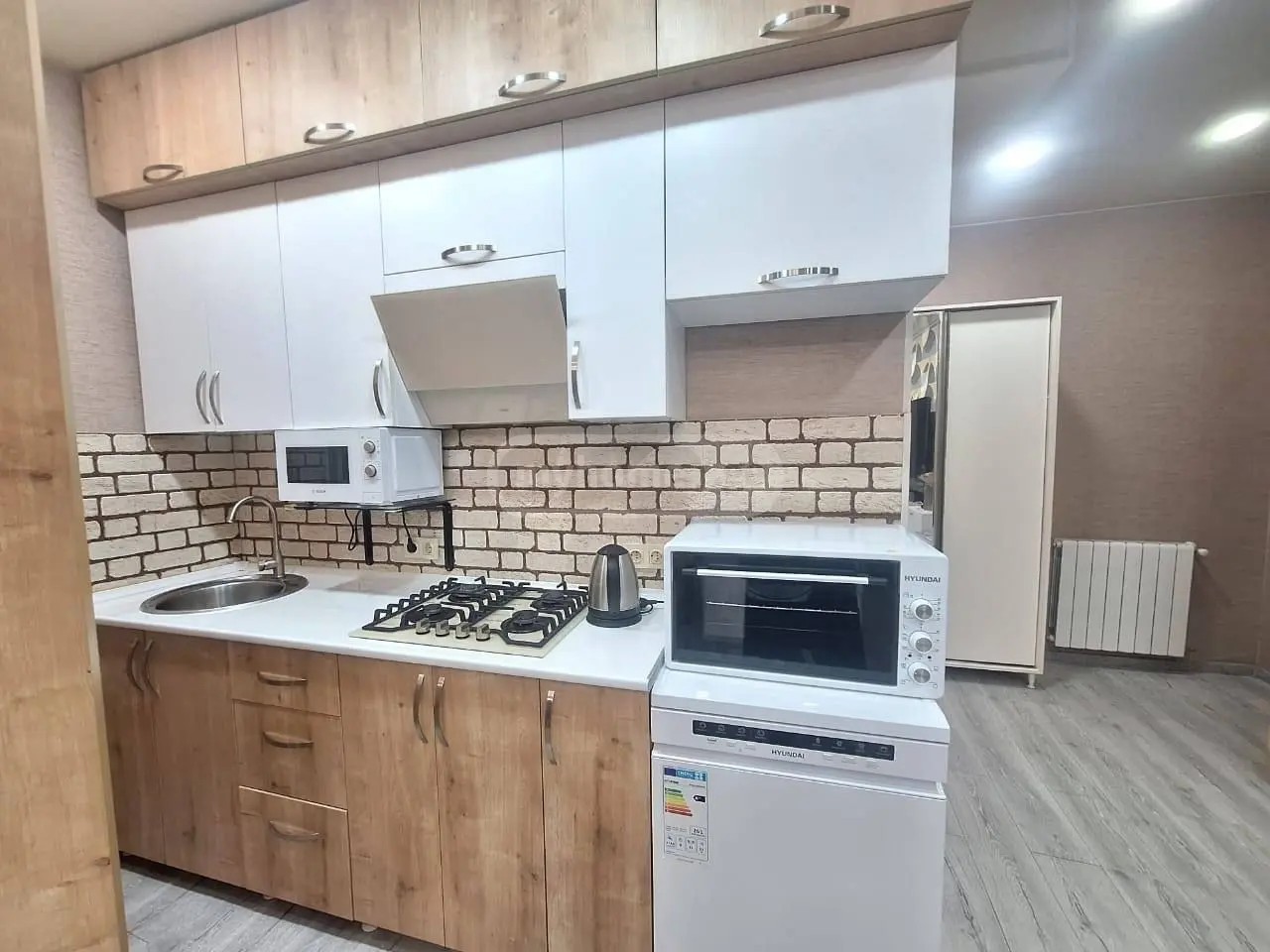 ანგისის ქ.  - 3 rooms