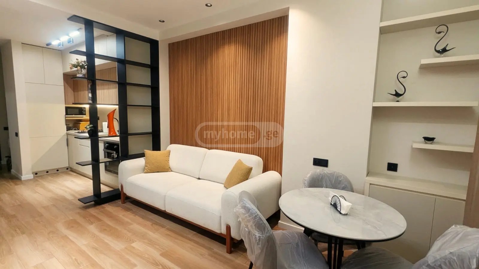 აღმაშენებლის გამზ. 52 - 2 rooms