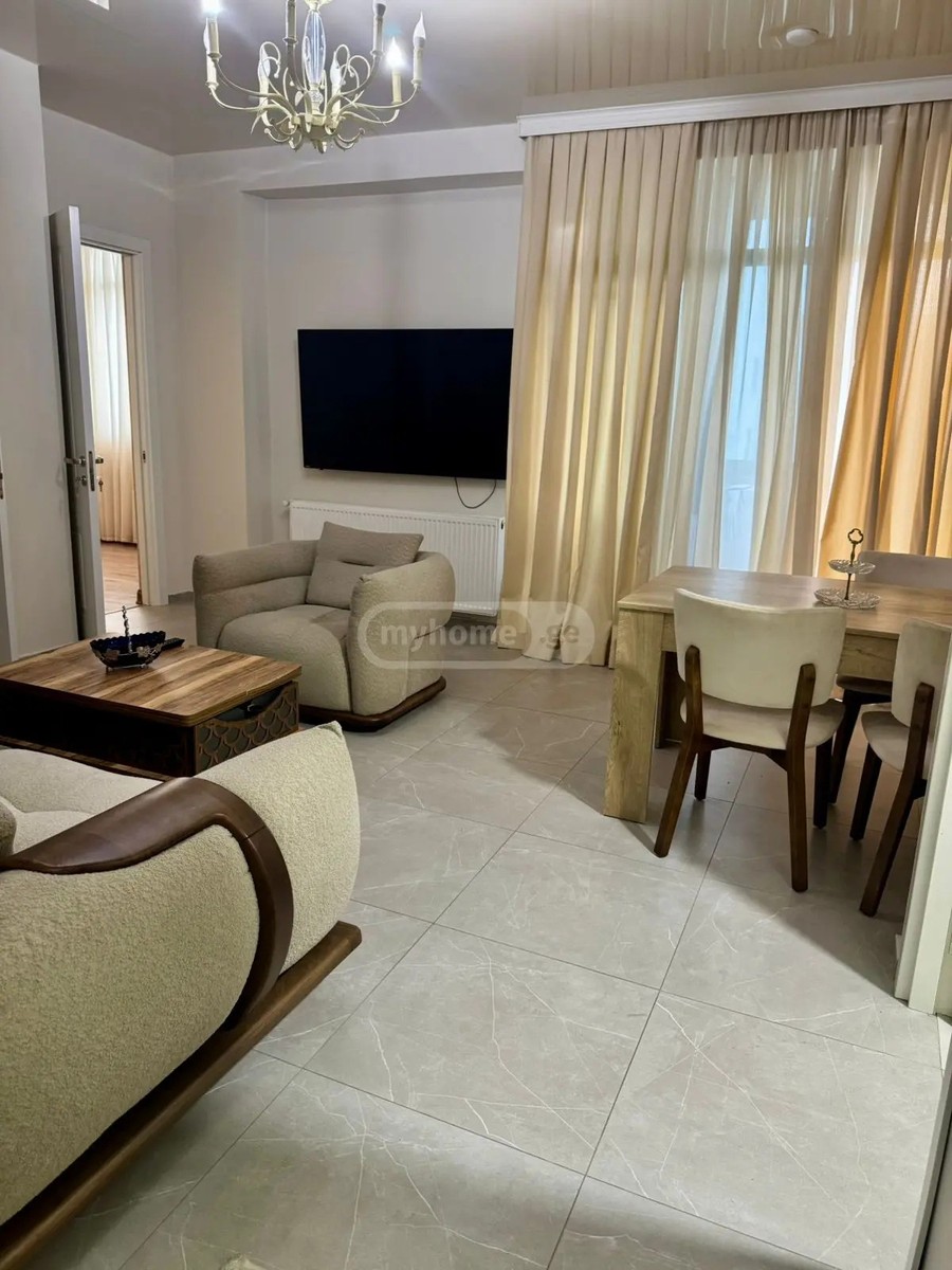 ანგისის ქ. 15 - 3 rooms