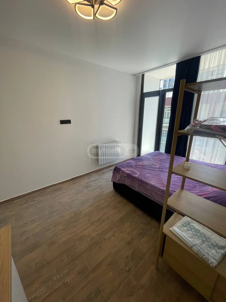 ანგისის 3 ჩიხი 8 - 1 rooms