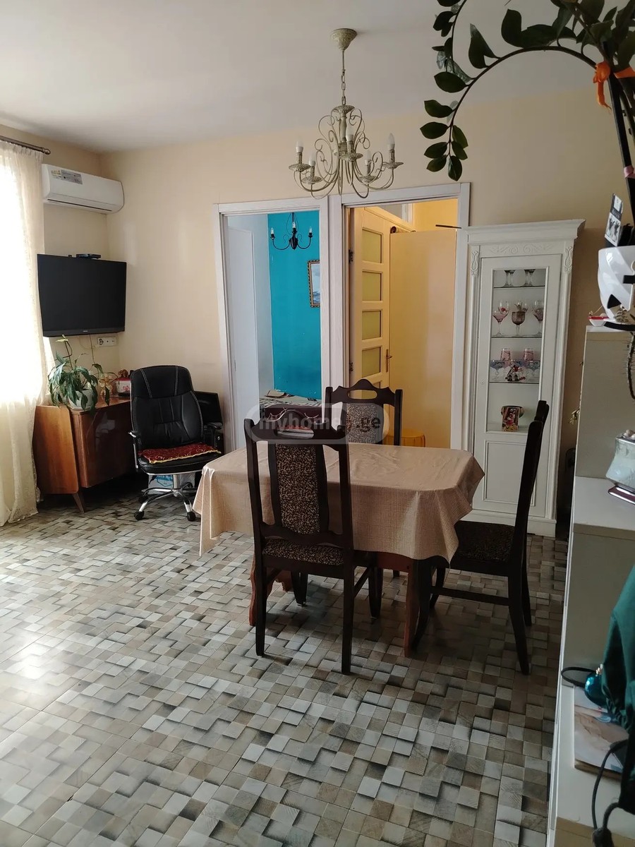 სულაბერიძე ა. ქ. 1 - 3 rooms