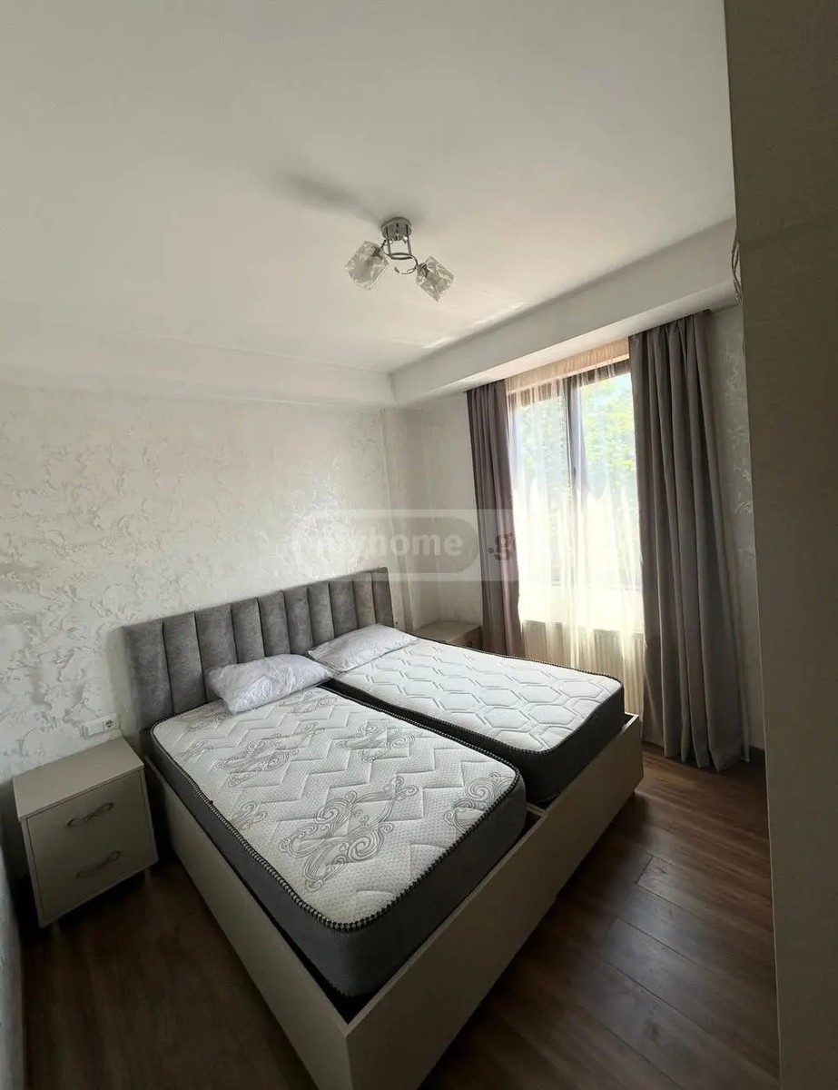 ჭავჭავაძე ი. ქ. 11 - 3 rooms