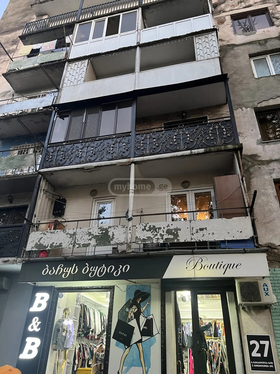 გამსახურდია ზ. გამზ. 27 - 2 rooms