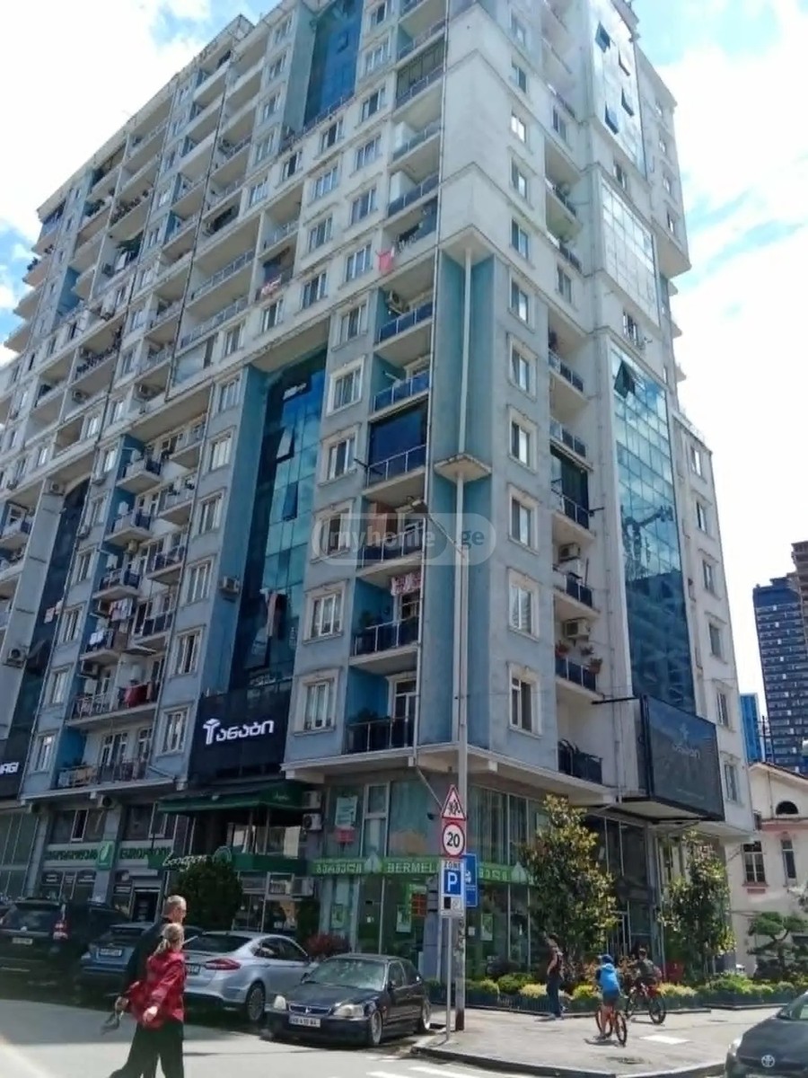 ფიროსმანის ქ. 1a - 3 rooms