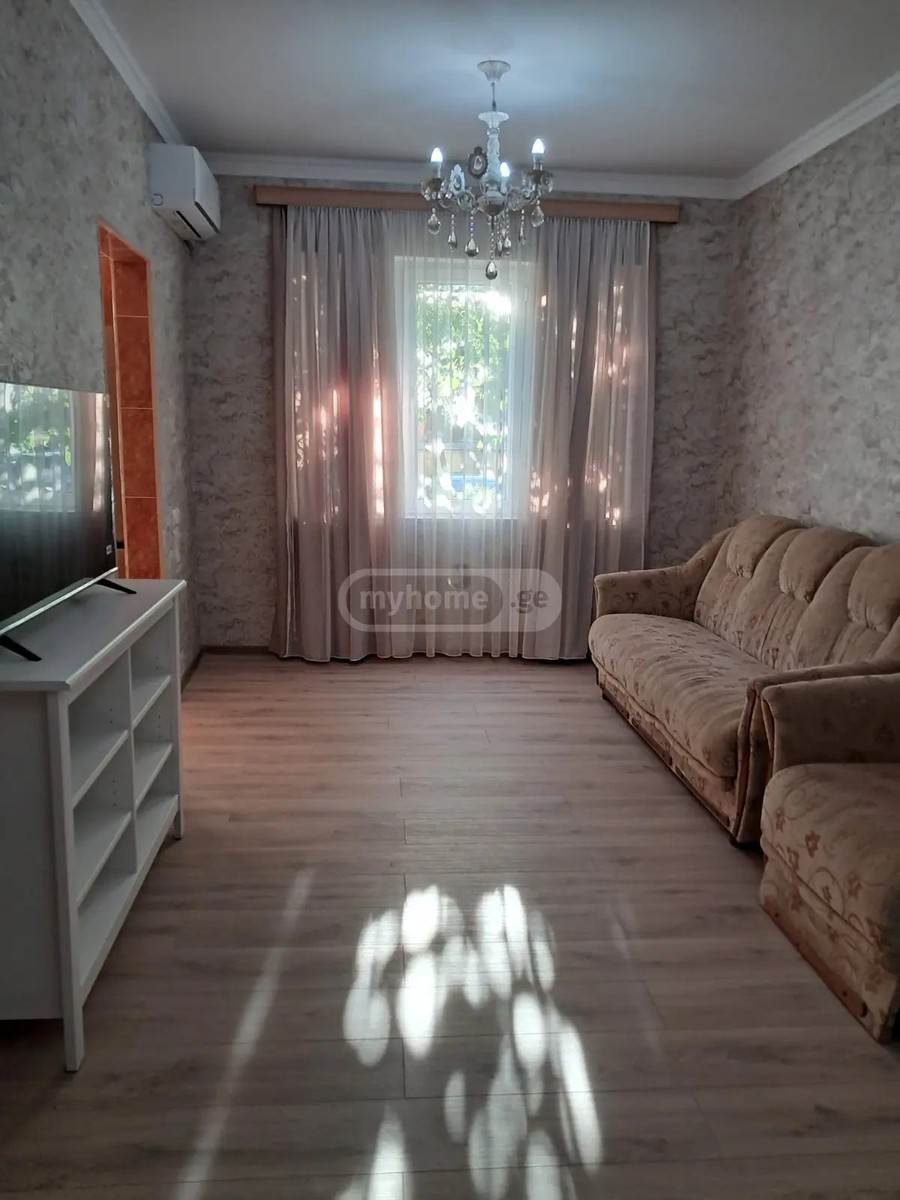 ნიკეას ქ. 3 - 3 rooms