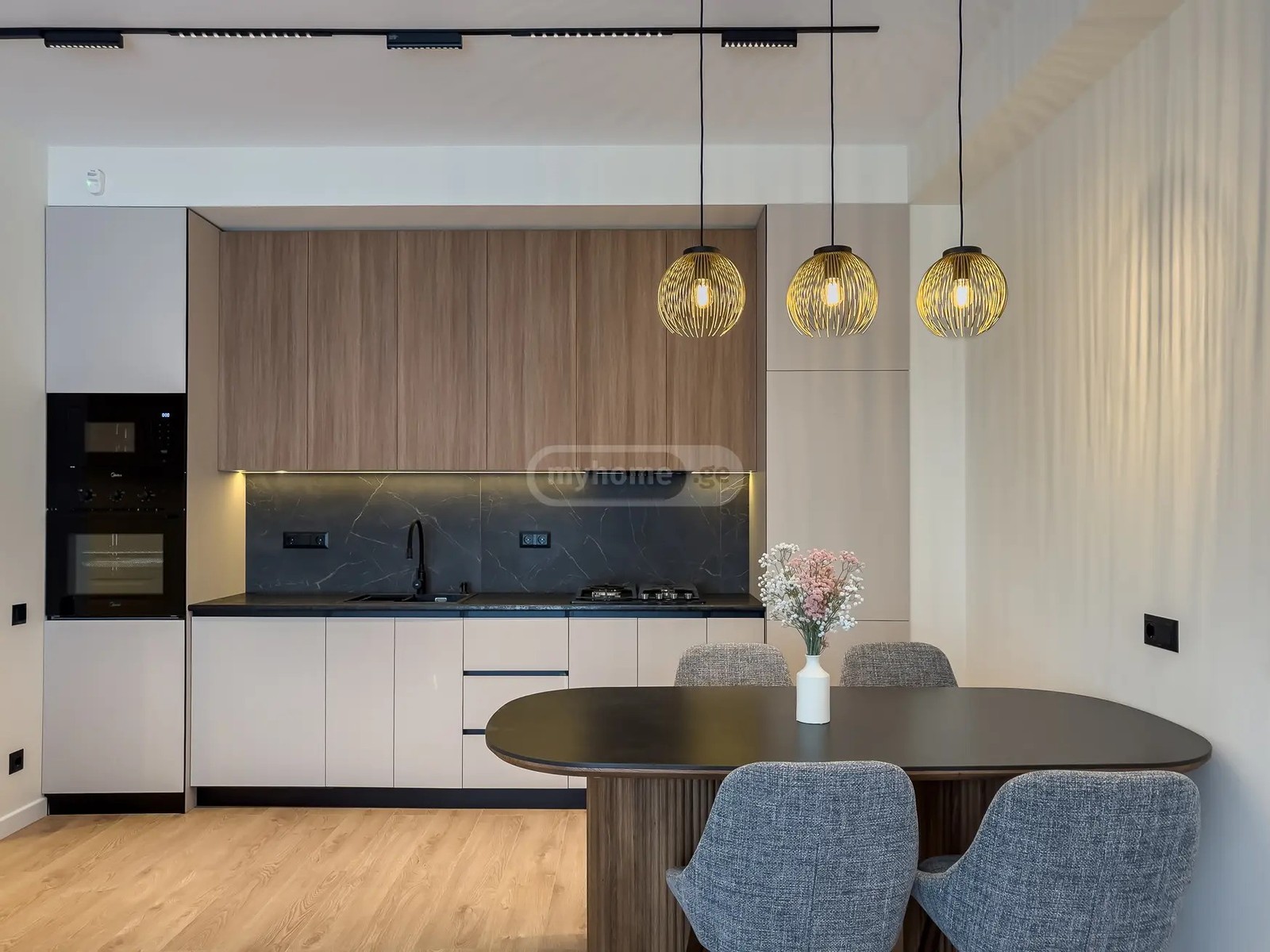 ნუცუბიძის ქ.  125 - 4 rooms