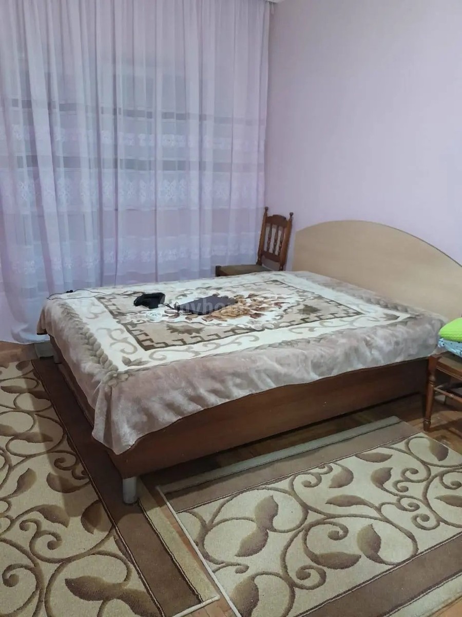 თამარის ქუჩა 5 - 3 rooms