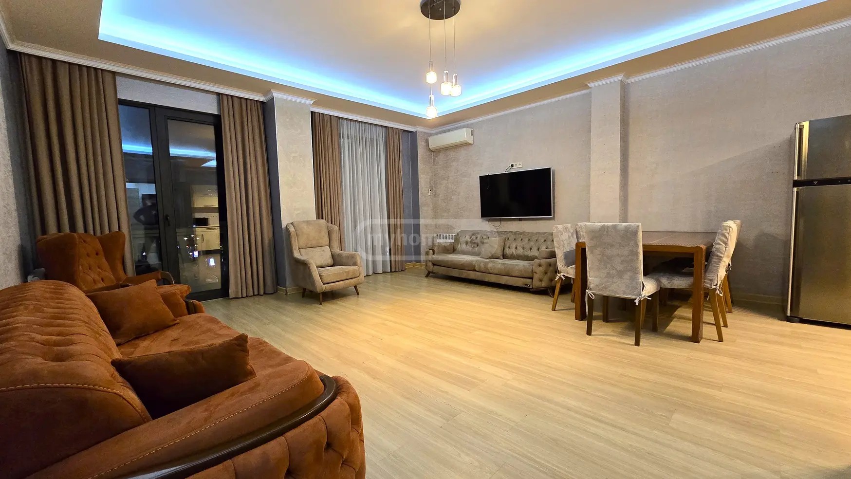 ჭავჭავაძე ი. ქ. 1 - 4 rooms