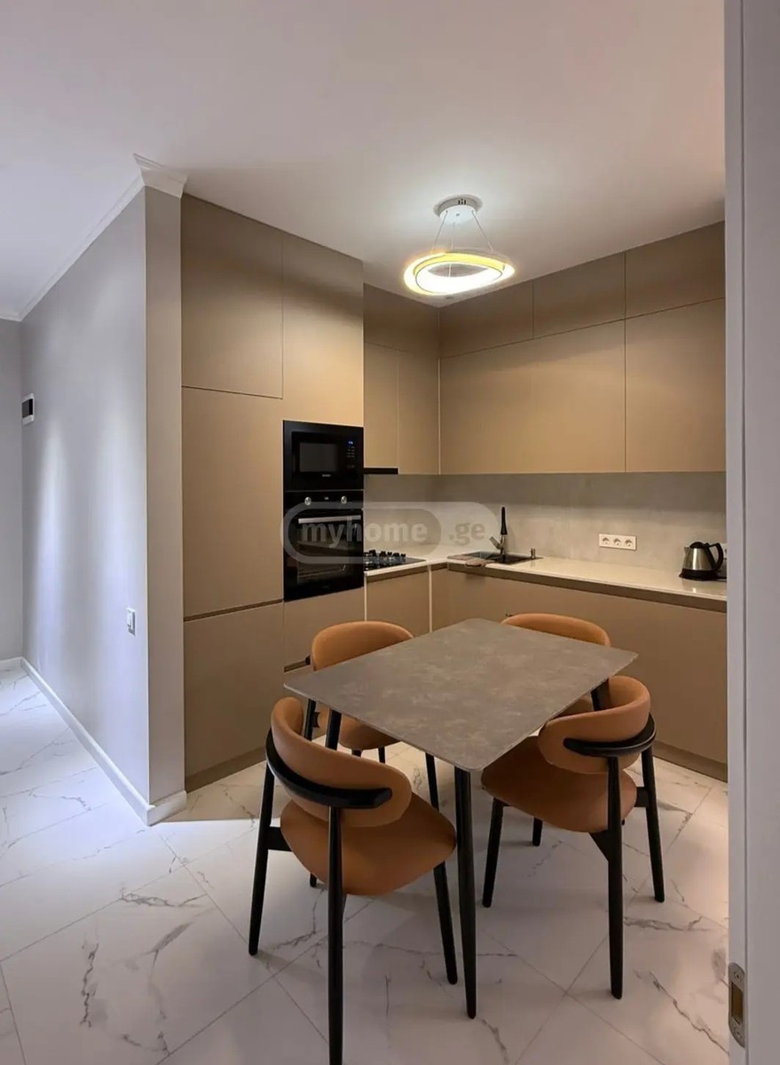გიორგი ბრწყინვალეს ქ. 102 - 3 rooms
