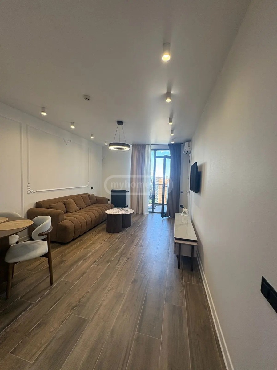 ლორთქიფანიძე გრ. ქ. 24 - 3 rooms