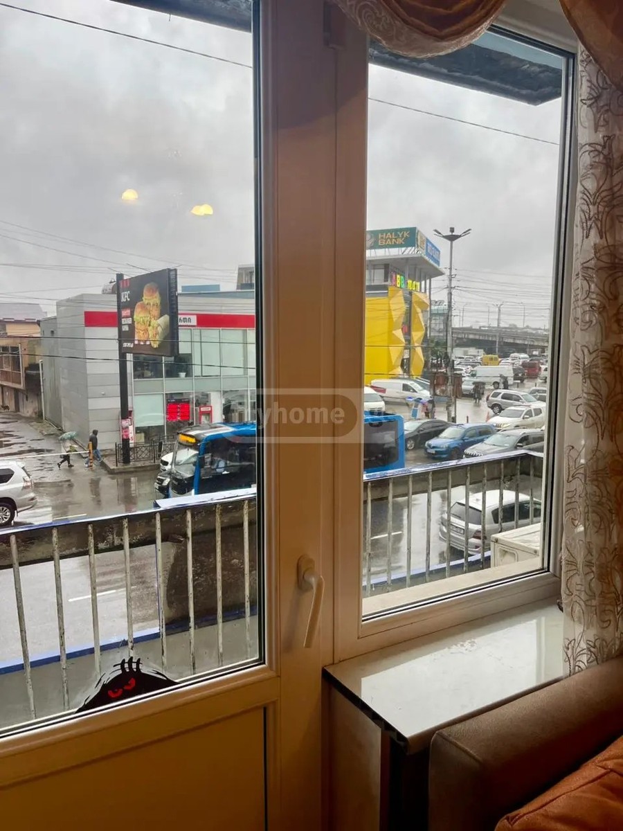 ჭავჭავაძის გამზ. 62 - 2 rooms