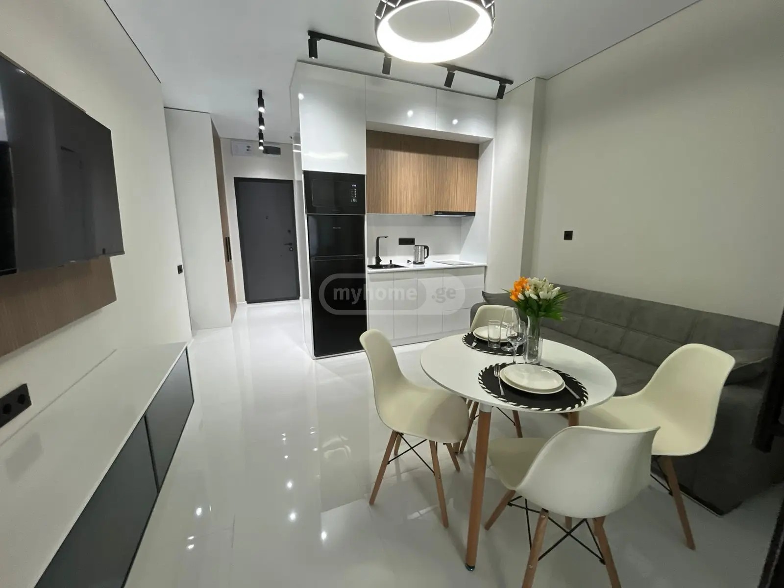 ანგისის II ჩიხი 10 - 2 rooms