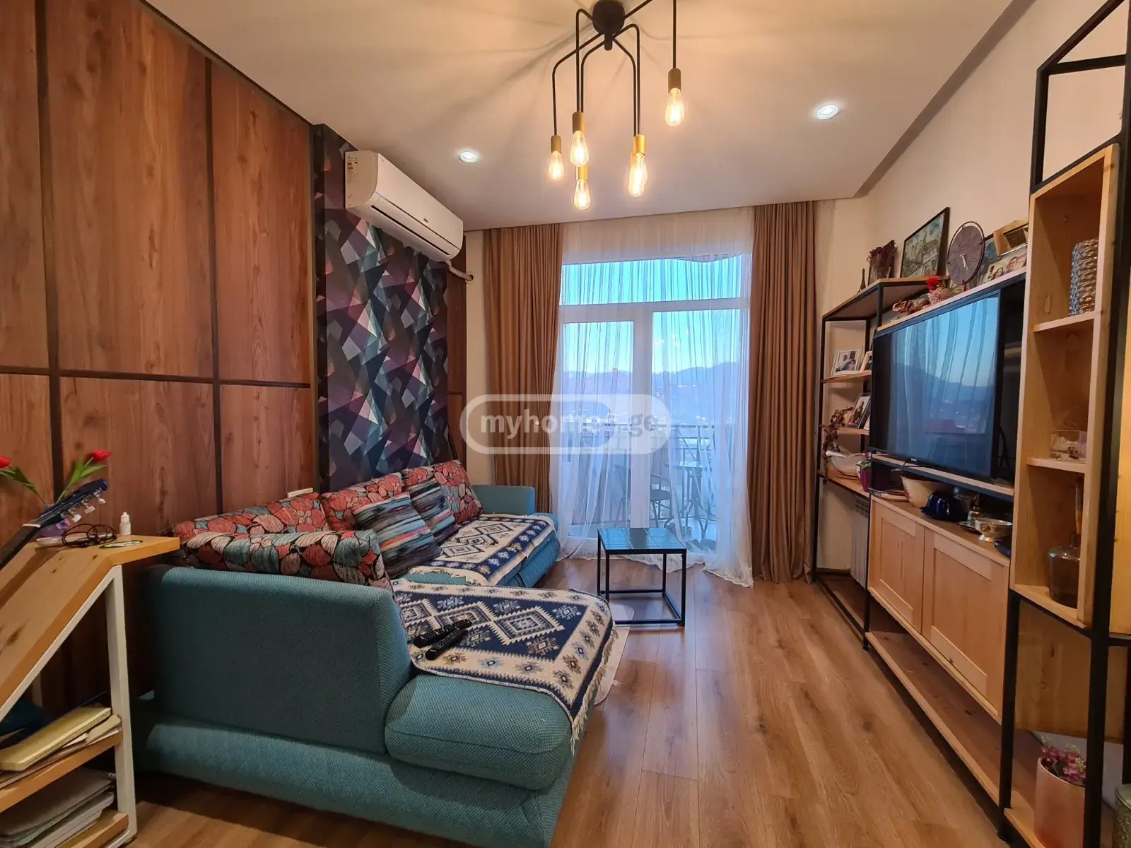 ლეონიძის ქ.  - 3 rooms