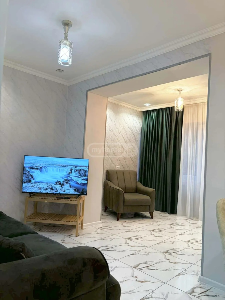 აბუსერიძე ტ. ქ. 31 - 3 rooms
