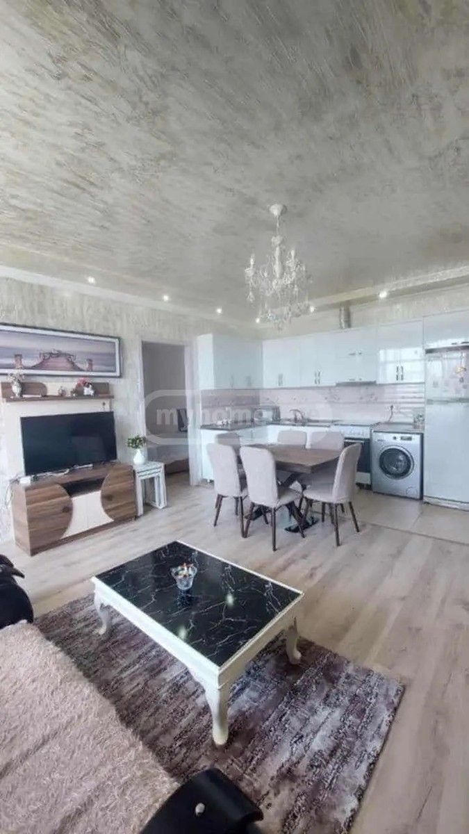 ლეონიძის ქ. 5 - 3 rooms