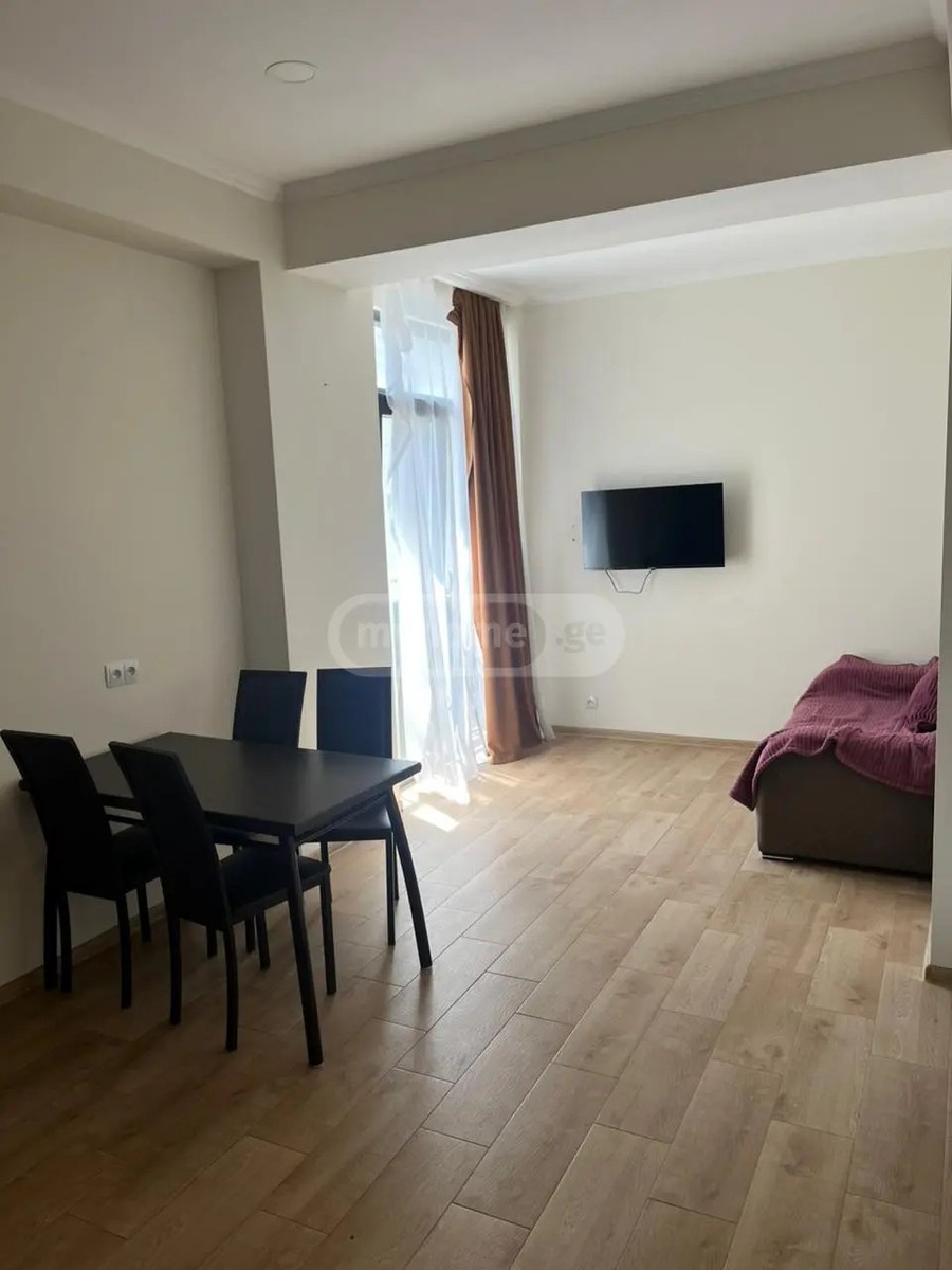პოლიტკოვსკაია ა. ქ. (ჯიქია) 32 - 2 rooms