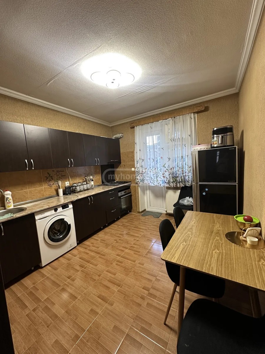 არჩილ მეფის ქ.  - 3 rooms