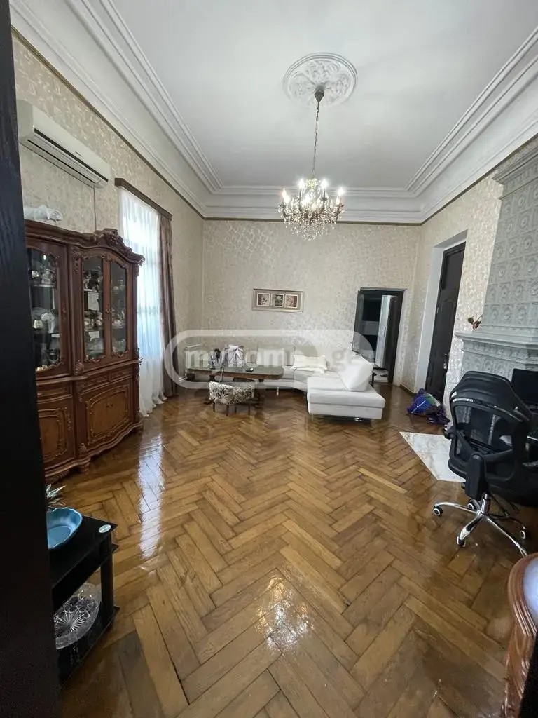 რუსთაველის ქ.  - 3 rooms