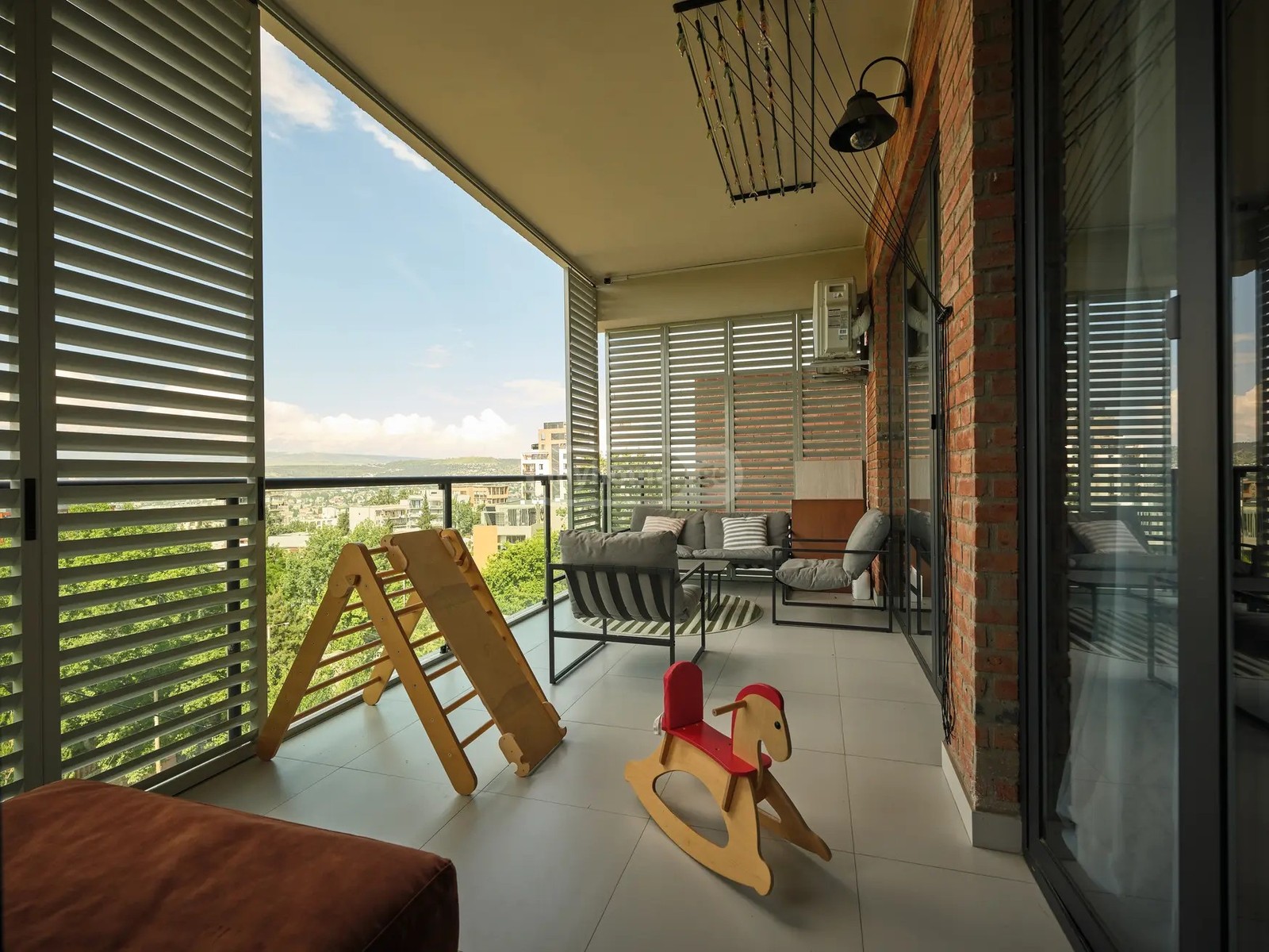 რჩეულიშვილი გ. ქ. 11 - 3 rooms