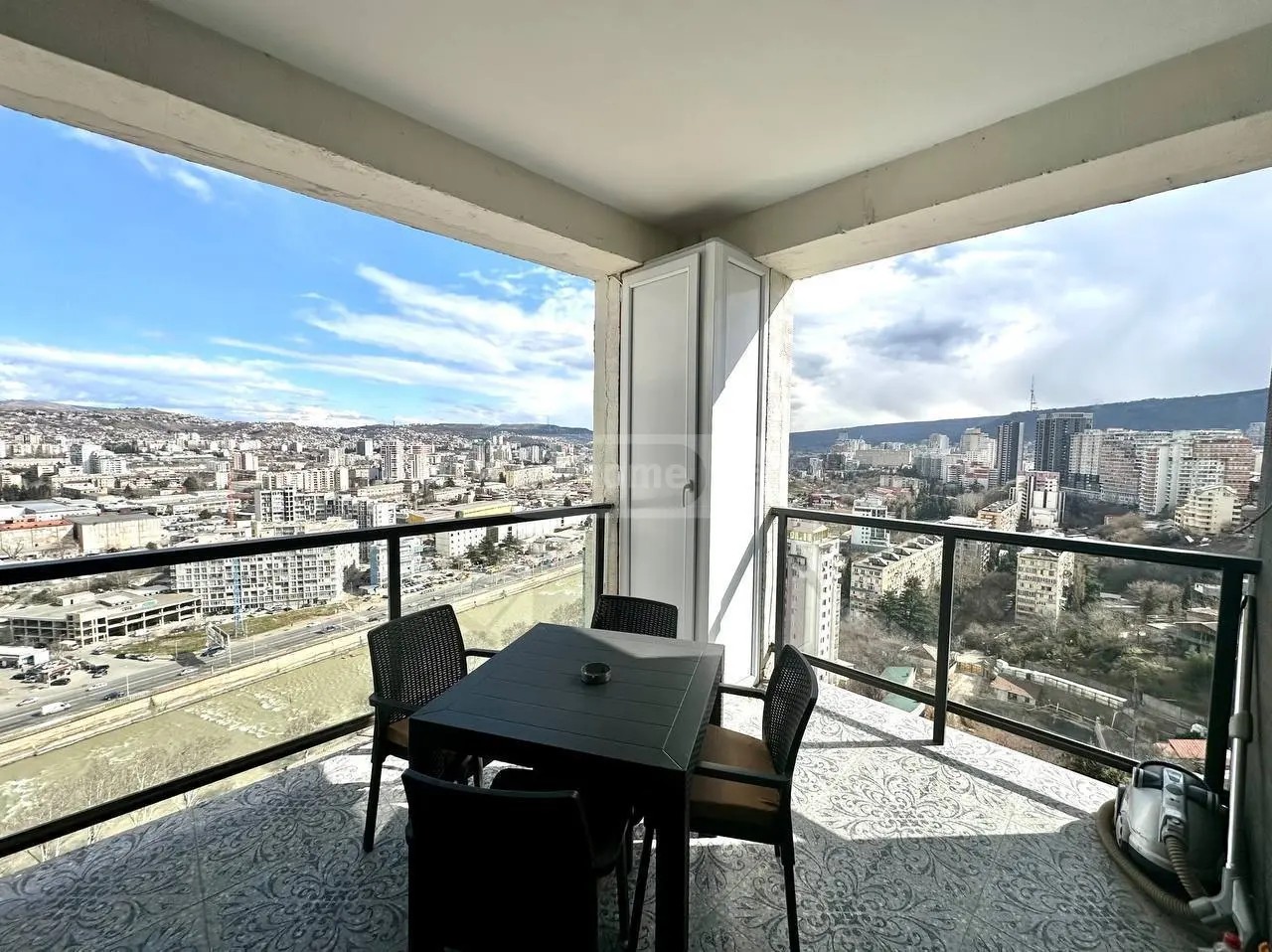 შარტავას ქ.  - 2 rooms